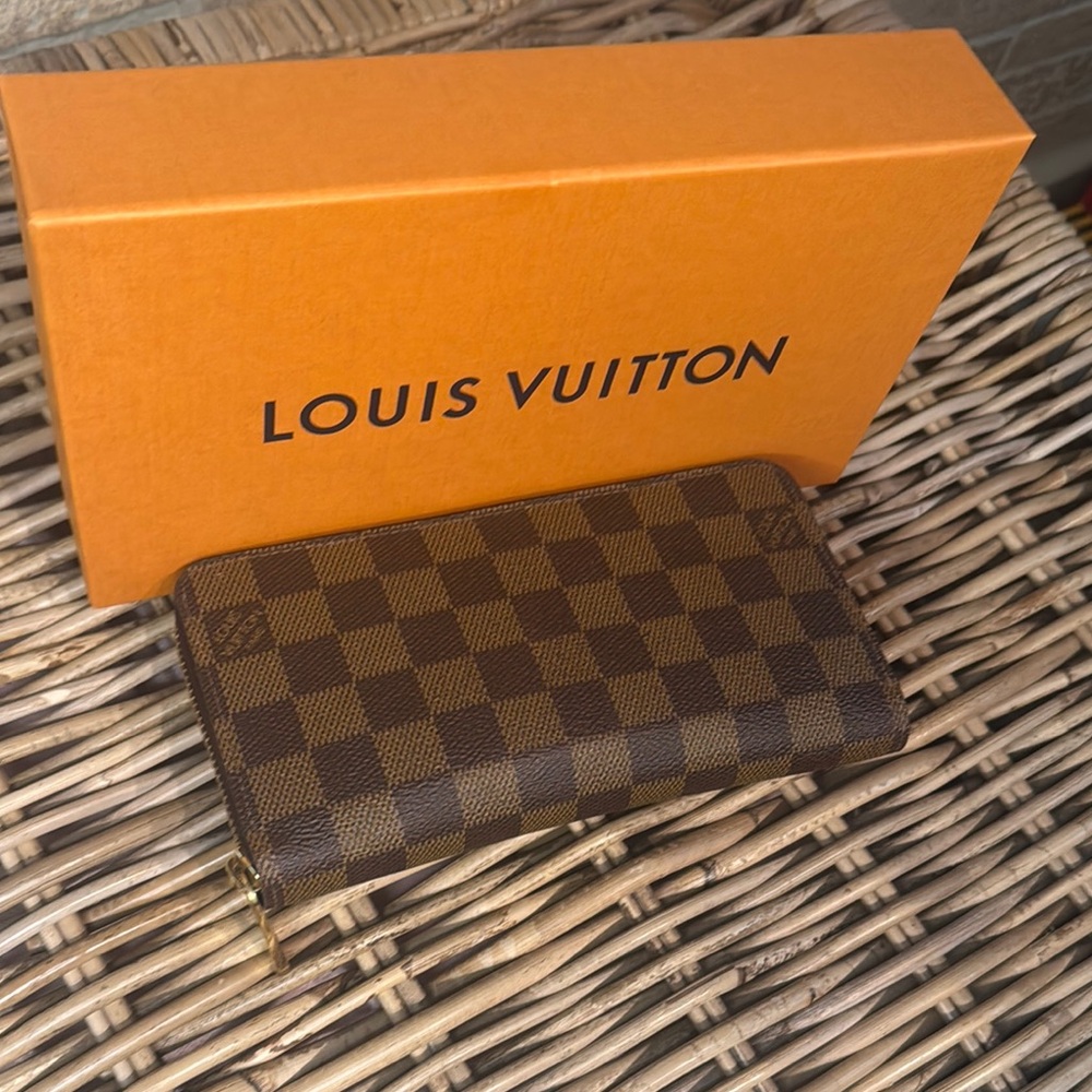 Louis Vuitton Wallet